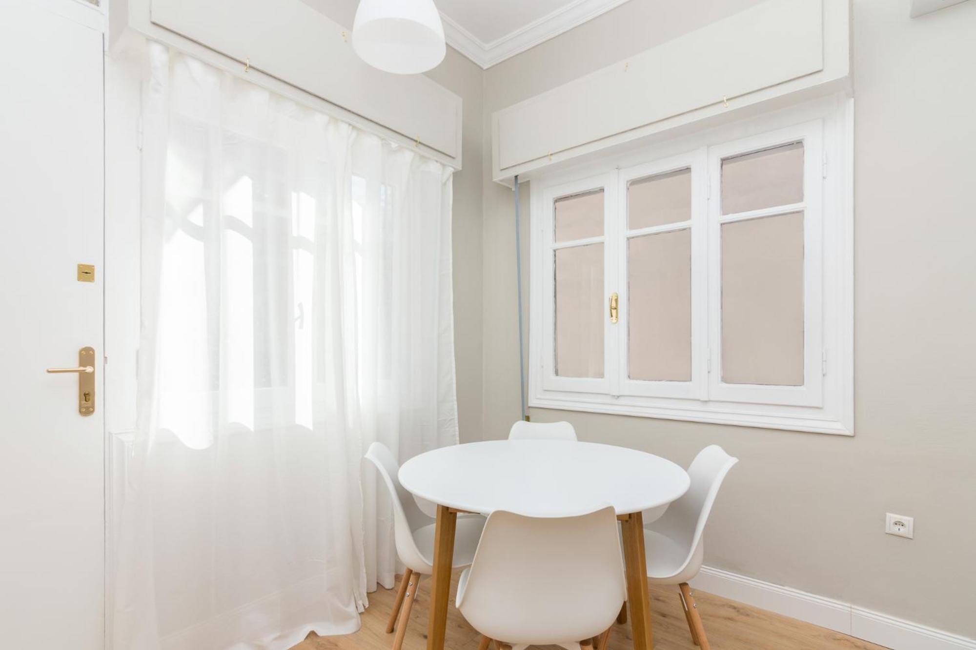 Great House W/ Private Parking Apartment Athens Ngoại thất bức ảnh