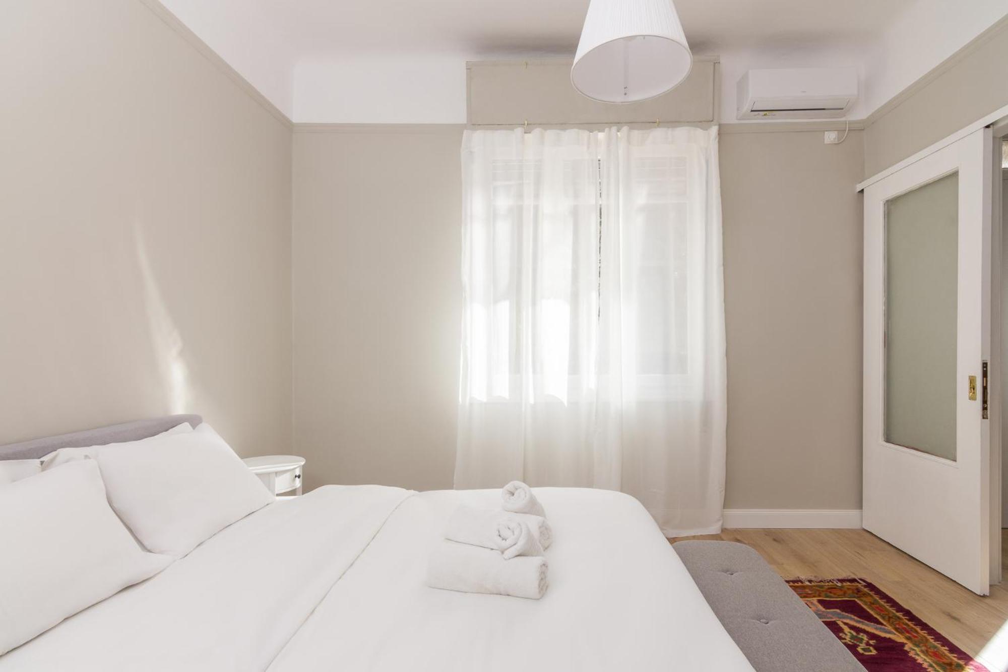 Great House W/ Private Parking Apartment Athens Ngoại thất bức ảnh