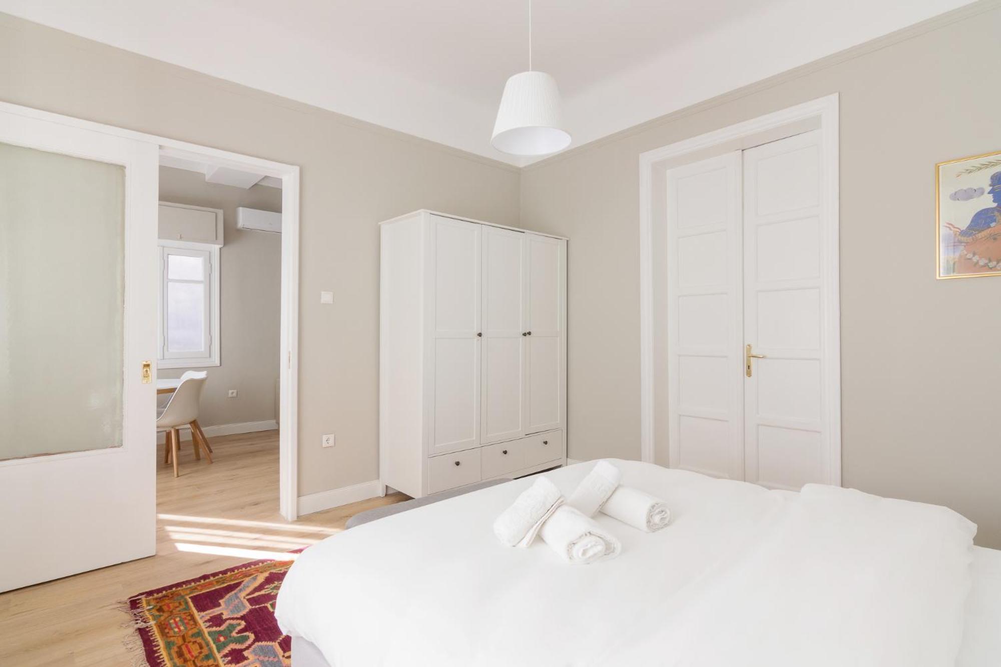 Great House W/ Private Parking Apartment Athens Ngoại thất bức ảnh